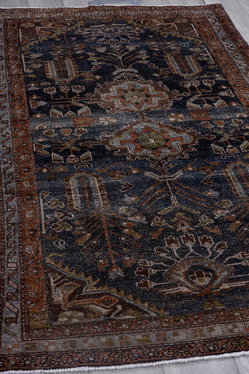 Antique Area Rug (4' x 7')